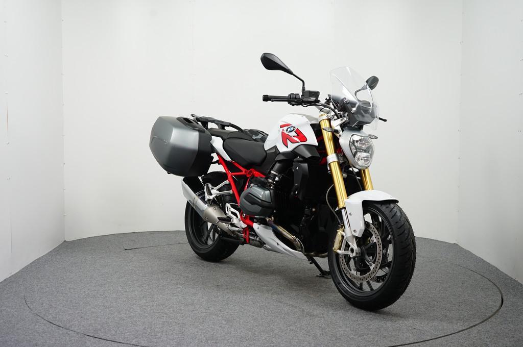 BMW R 1200 R (bj 2015) - foto 2