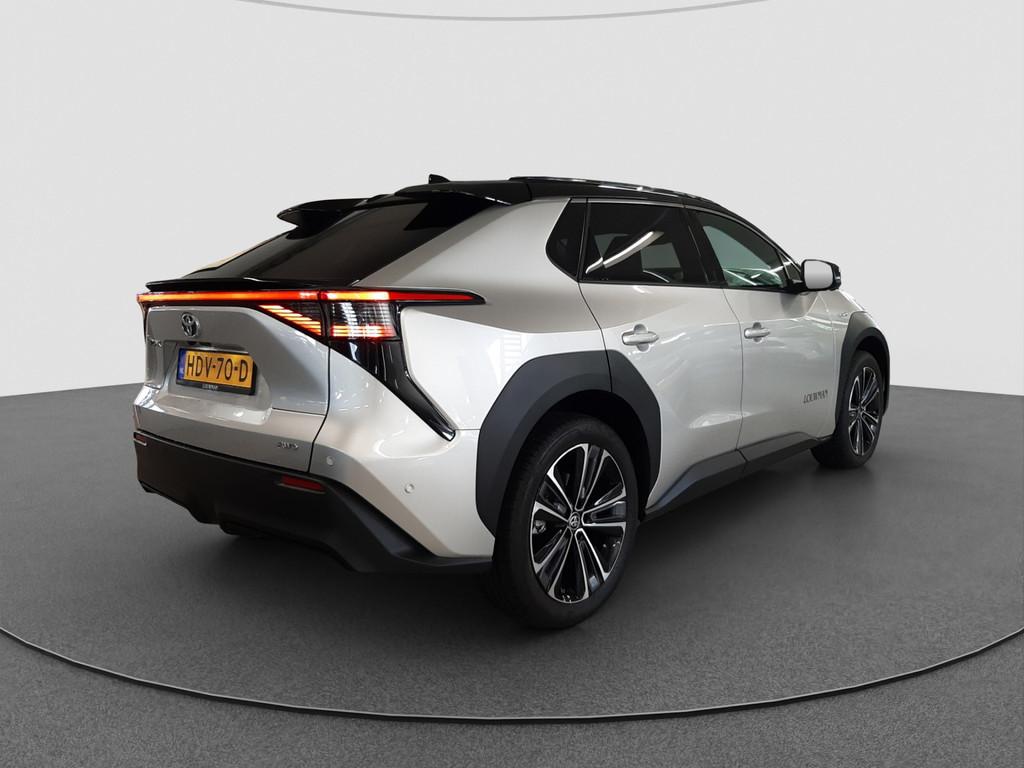 Toyota Bz4x Premium 4WD 71 kWh Panoramadak | AWD | 20 Inch |, Automaat, 12 maanden, Gebruikt, 750 kg