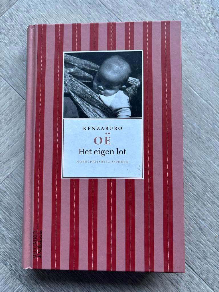Het eigen lot - Kenzaburo Oë, Ophalen of Verzenden, Gelezen, Nederland
