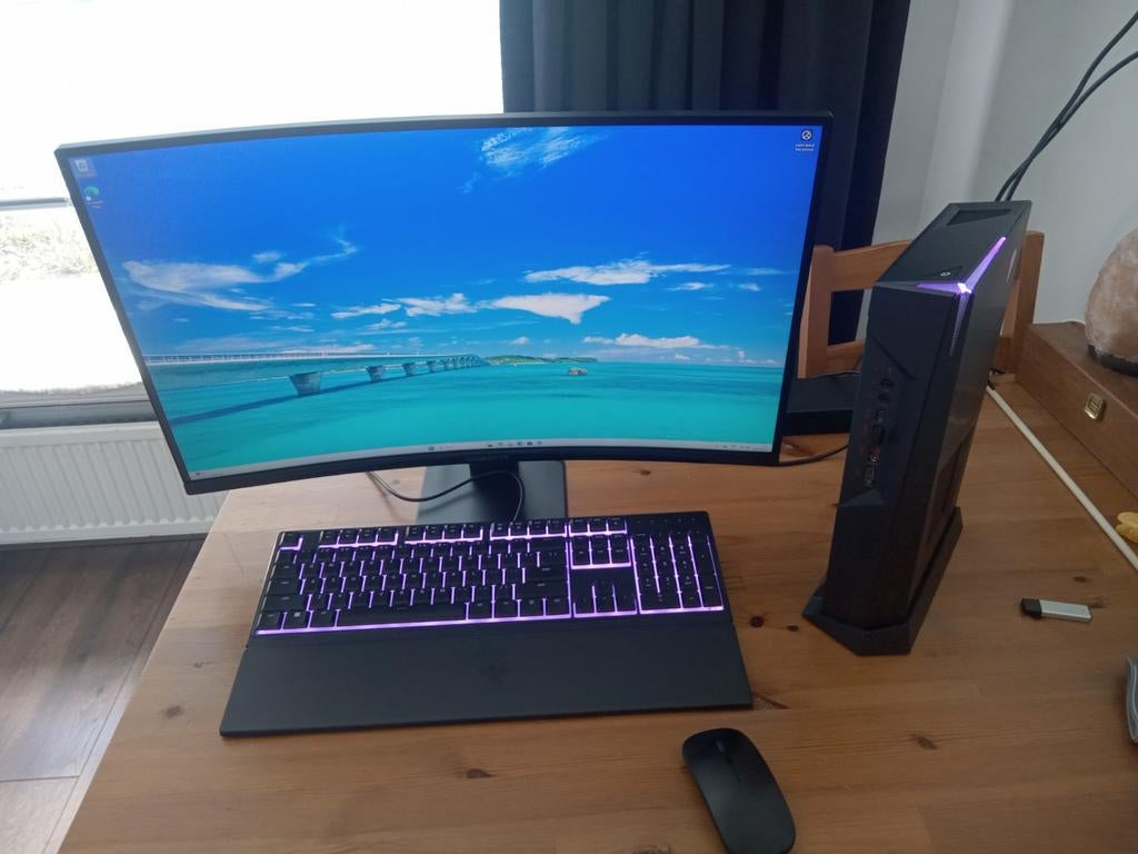 MSI Trident 3 Gaming Computer Set! ( Koop of Ruil ), HDD, Met monitor, Ophalen of Verzenden, Zo goed als nieuw