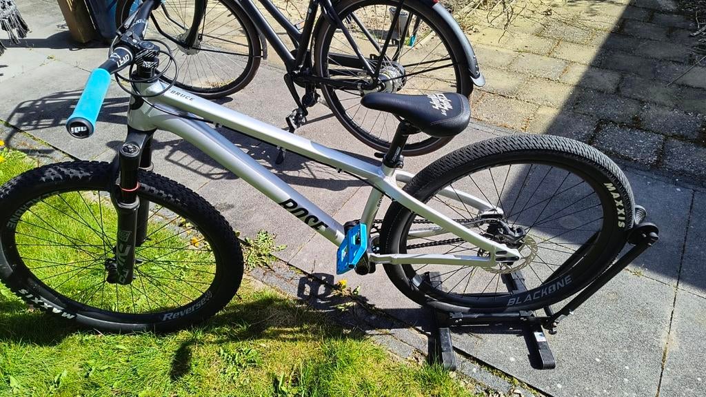 Rose the Bruce dirtjumper, als nieuw, Ophalen, 24 inch of meer, Stuur 360° draaibaar, Aluminium
