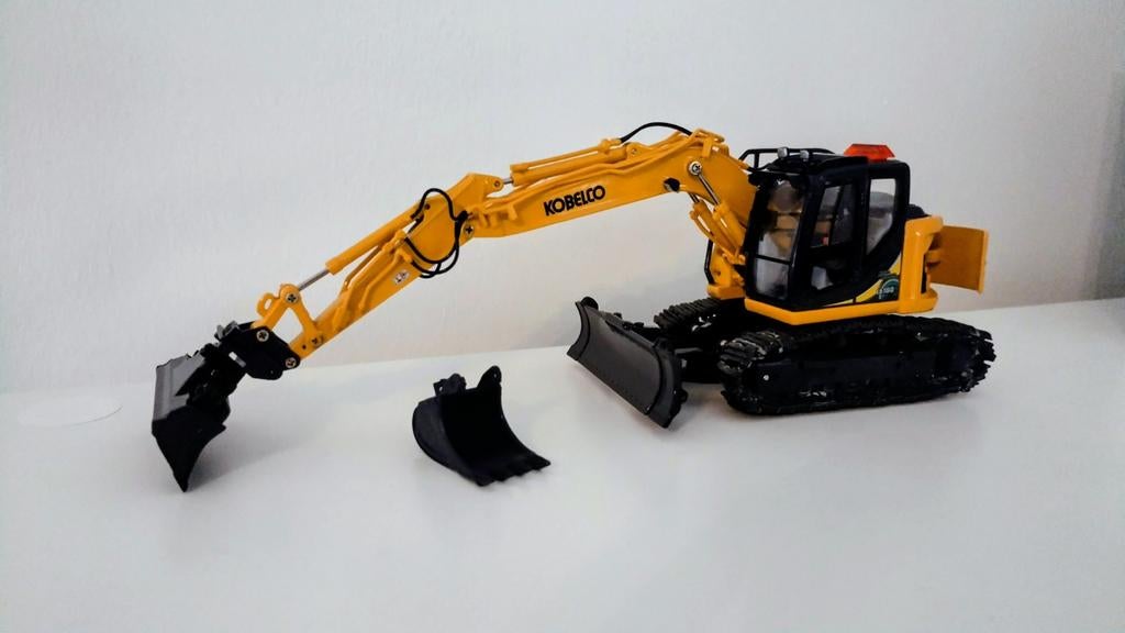 Kobelco ED160 1:50 graafmachine Ros, Ophalen of Verzenden, Bus of Vrachtwagen