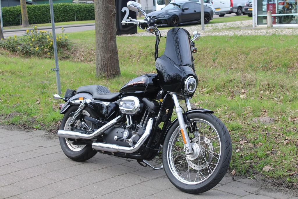 Harley-Davidson XL 883 XL883C Custom 53 - foto 2