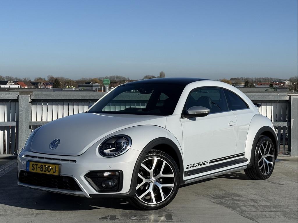 Volkswagen Beetle 1.4 TSI Dune DSG | Pano | Navi | Fender So, Gebruikt, 150 pk, 4 stoelen, Leder en Stof