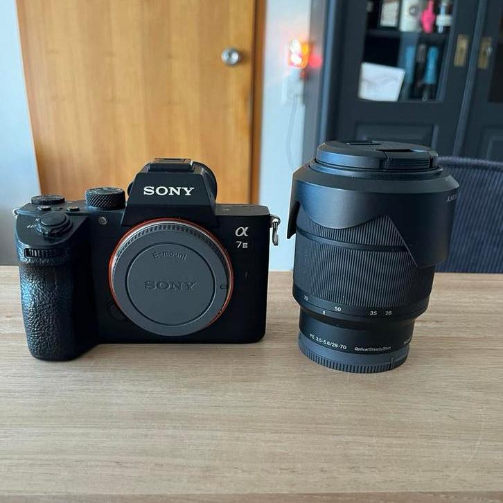 Sony A7III met 28-70mm lens en accessoires, Gebruikt, Spiegelreflex, Ophalen of Verzenden, 4 t/m 7 keer
