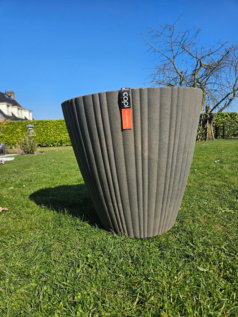 NIEUWE Capi bloempot Vaas     HOGE KORTING, Kunststof, Capi, Rond, Nieuw