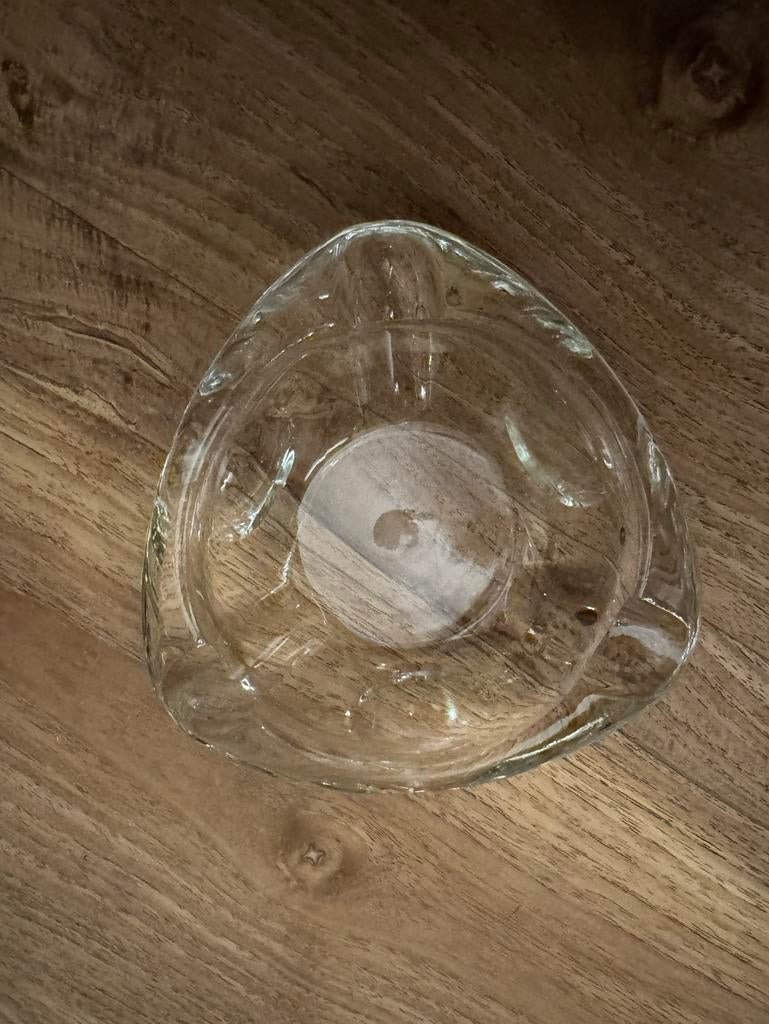 Oude glazen asbak, Verzamelen, Ophalen of Verzenden, Zo goed als nieuw, Asbak