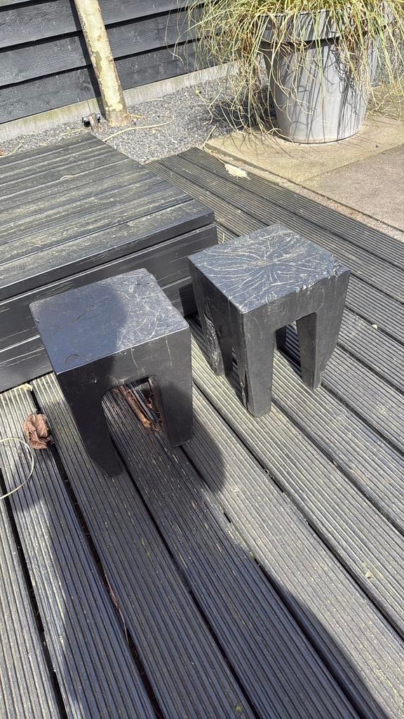 Massief houten bijzettafeltje, Ophalen, Zo goed als nieuw, Minder dan 55 cm, Minder dan 45 cm