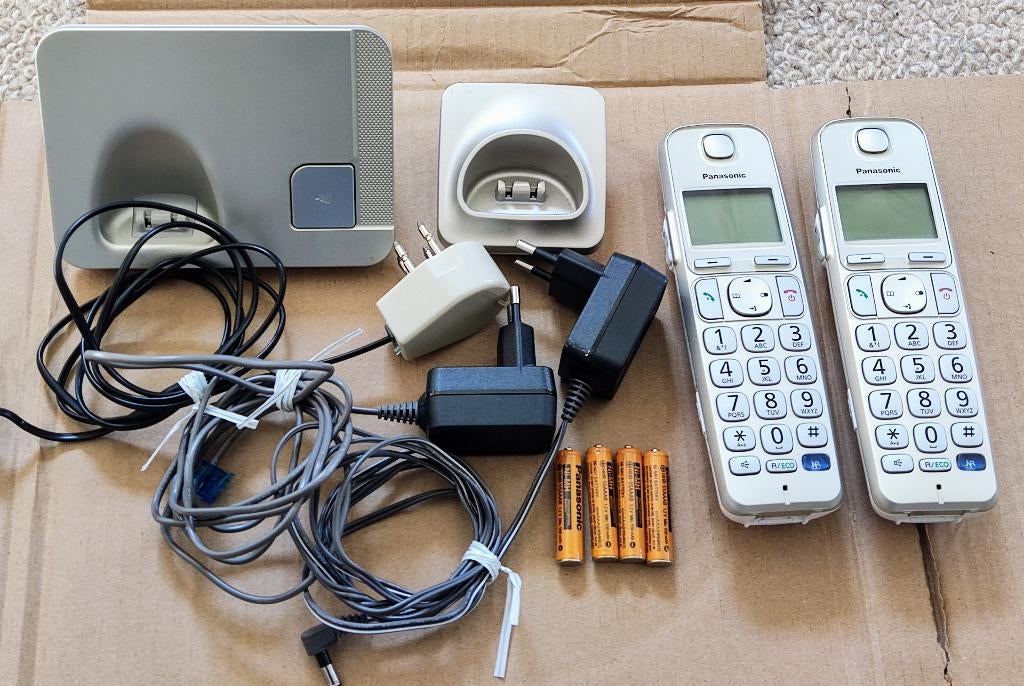 Panasonic - Duo DECT telefoon -  seniorentelefoon, Ophalen of Verzenden, Nieuw, 2 handsets