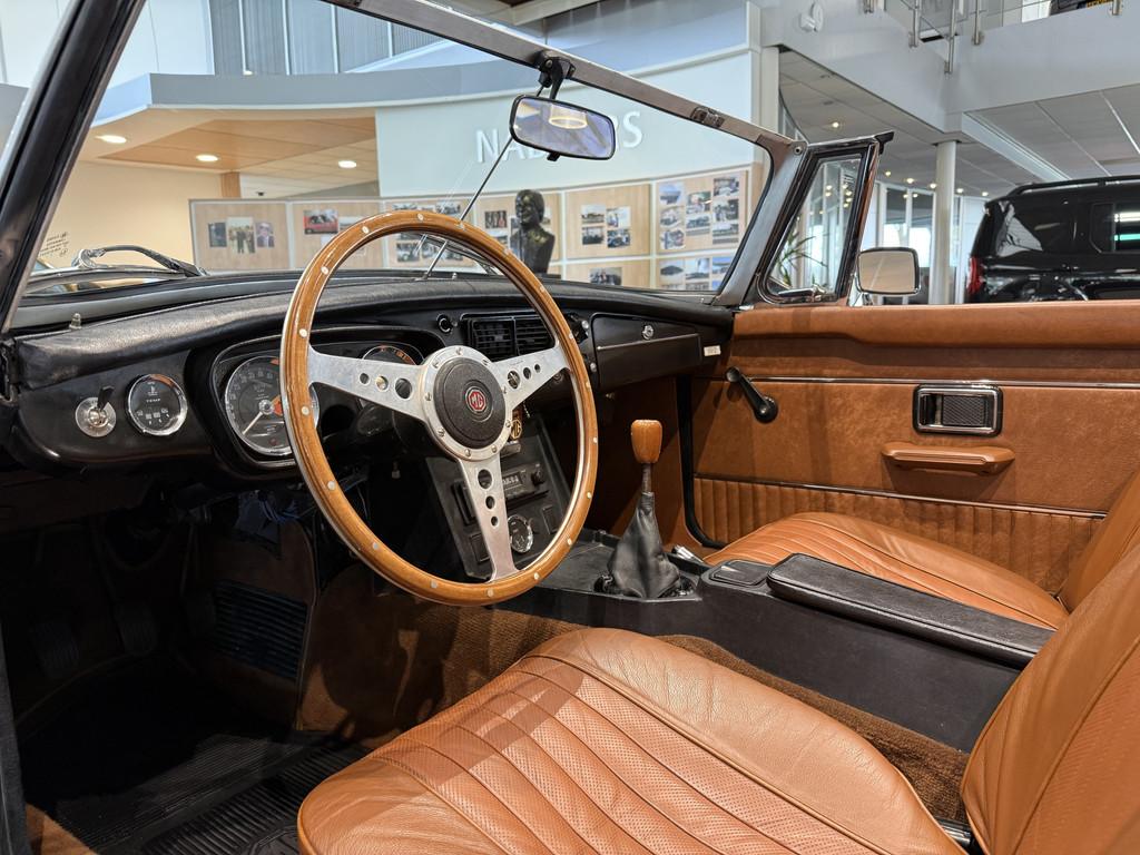 MG B 1.8 Roadster, LHD, Orig. chroom bumper, Overdrive, Nieu, Auto's, Oldtimers, Achterwielaandrijving, Cabriolet, Zwart, Leder