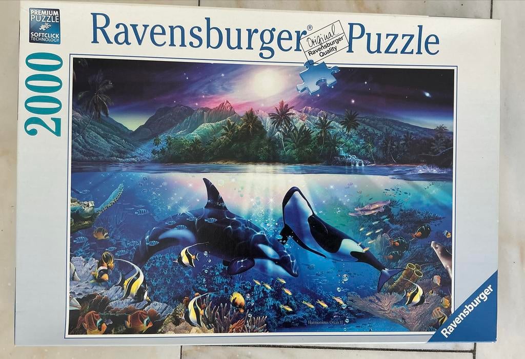 Ravensburger puzzel 2000 stukjes - Harmoious Orcas II, Ophalen of Verzenden, Meer dan 1500 stukjes, Zo goed als nieuw, Legpuzzel