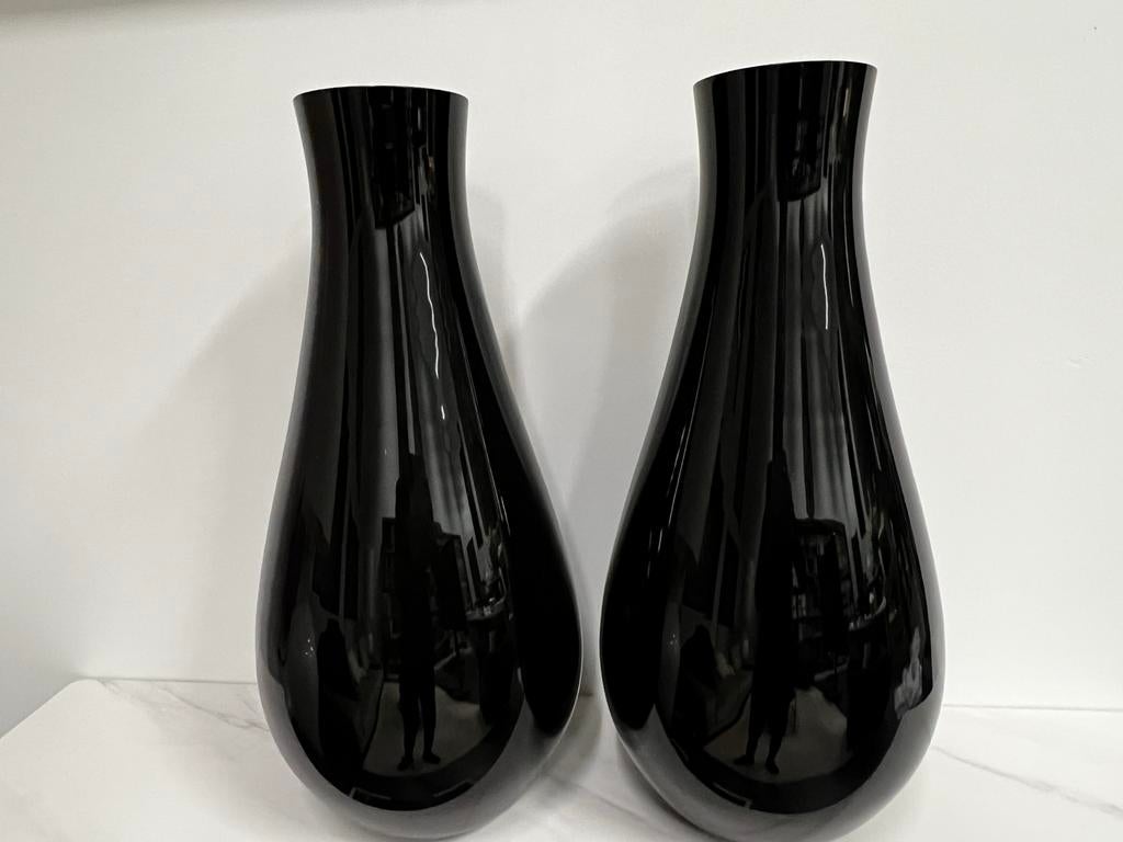 Zwarte glazen vazen, 2 stuks, Ophalen, 50 tot 75 cm, Zwart, Glas