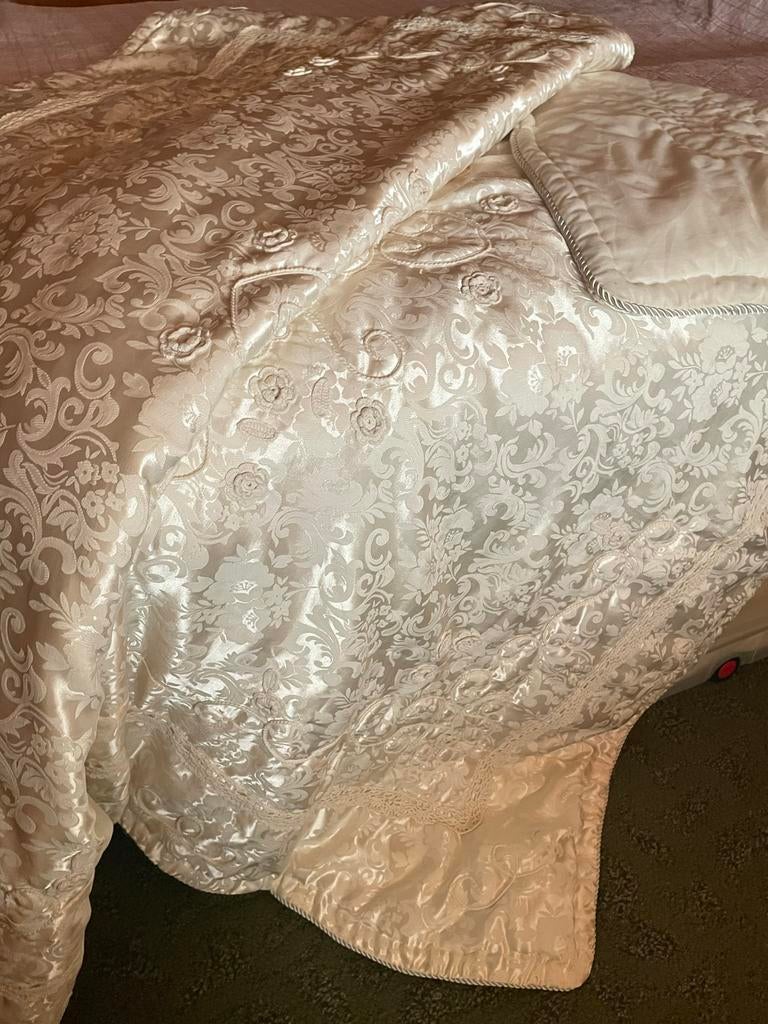 Schitterende woondeken. Jeté de Château. Champagnekleurig, Huis en Inrichting, Ophalen of Verzenden