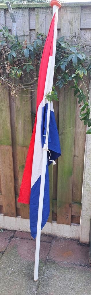 Vlaggenmast met Nederlandse vlag, Ophalen, Gebruikt
