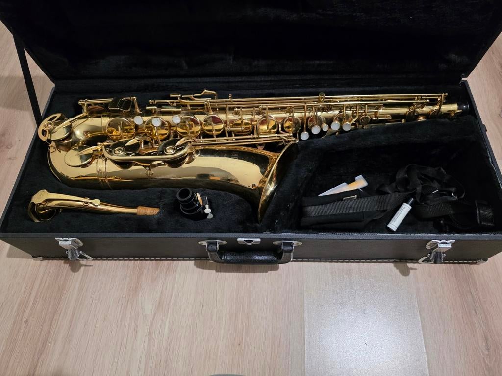 Tenor saxofoon Jupiter, Ophalen of Verzenden, Gebruikt, Tenor, Met koffer