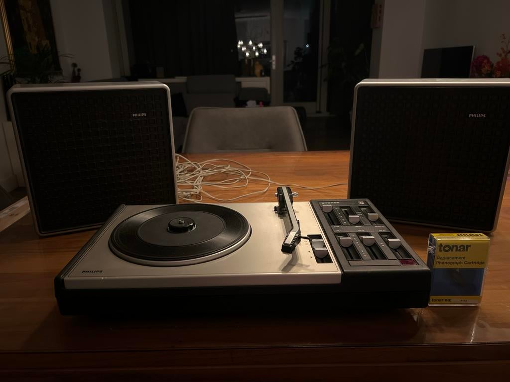 Vintage Philips Platenspeler met Nieuwe Naald en Speakers, Ophalen, Gebruikt, Platenspeler, Philips