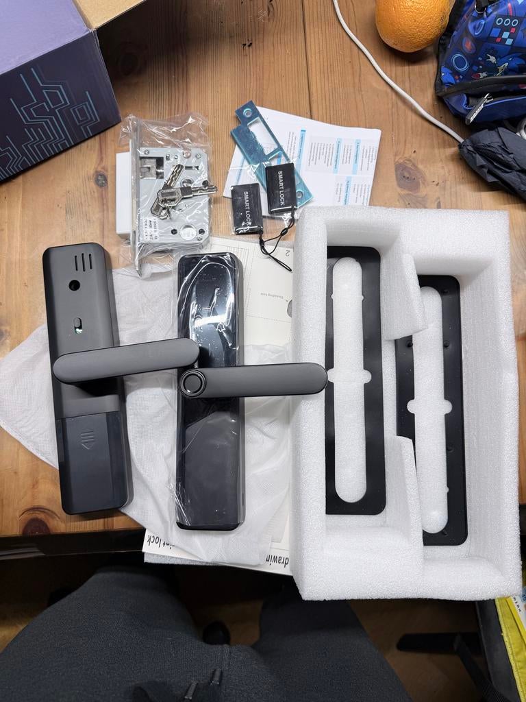 Smart Deurslot met Klink en Slot - Nieuw in Doos, Ophalen of Verzenden, Nieuw, Overige materialen, Slot