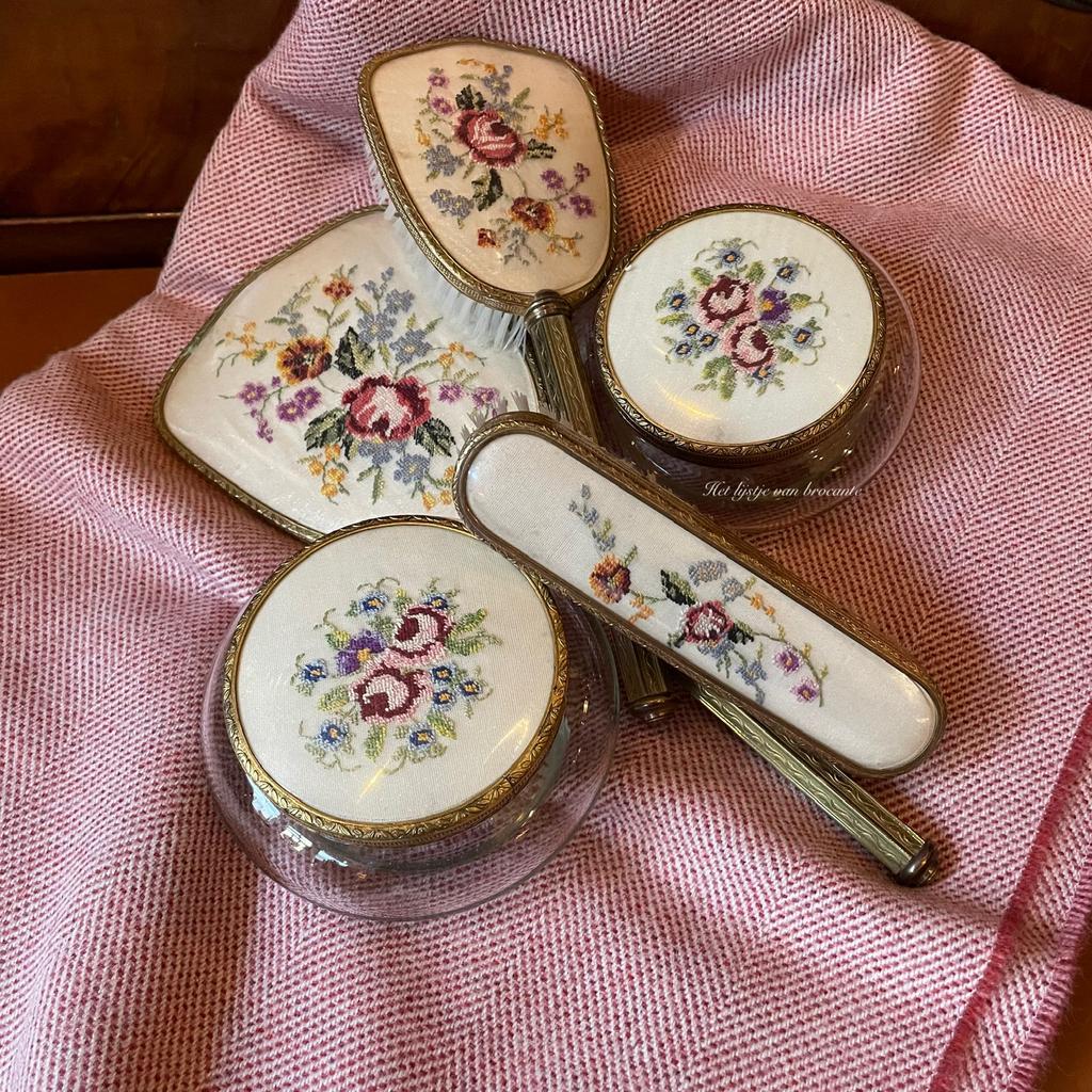 Engels brocante kaptafel set Petit Point, Ophalen of Verzenden