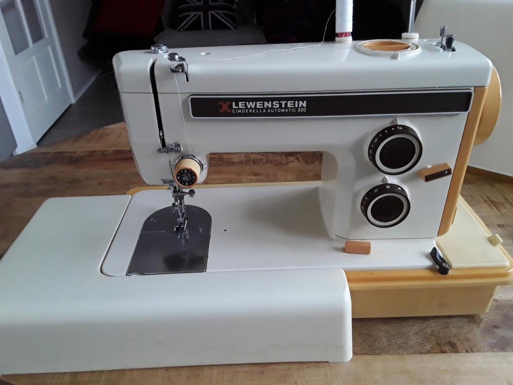 Naaimachine Leeuwenstein, Hobby en Vrije tijd, Naaimachines en Toebehoren, Ophalen, Gebruikt, Naaimachine, Overige merken