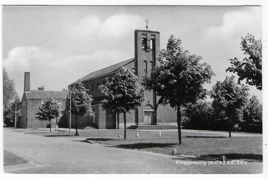Kraggenburg R K Kerk  Gelopen  Ansichtkaart ( B7754), Verzenden, 1940 tot 1960, Gelopen