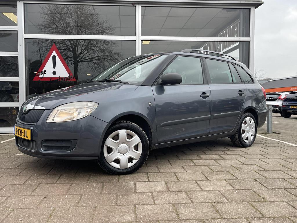 Skoda Fabia Combi 1.2-12V Ambition /Airco/Trekhaak/Distr. ke, Voorwielaandrijving, Met garantie (alle), 1198 cc, Handgeschakeld