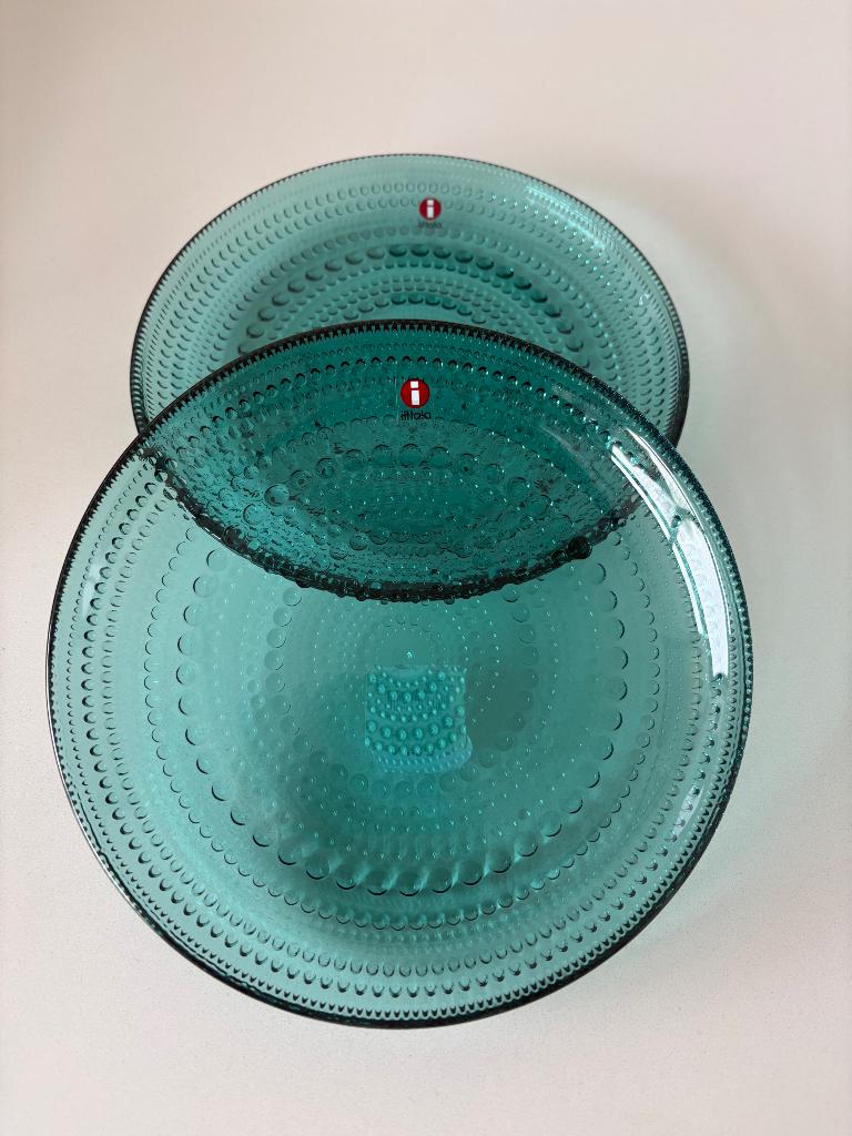 Iittala Kastehelmi 2 bordjes 17 cm seablue, Nieuw, Ophalen of Verzenden, Glas, Bord(en)
