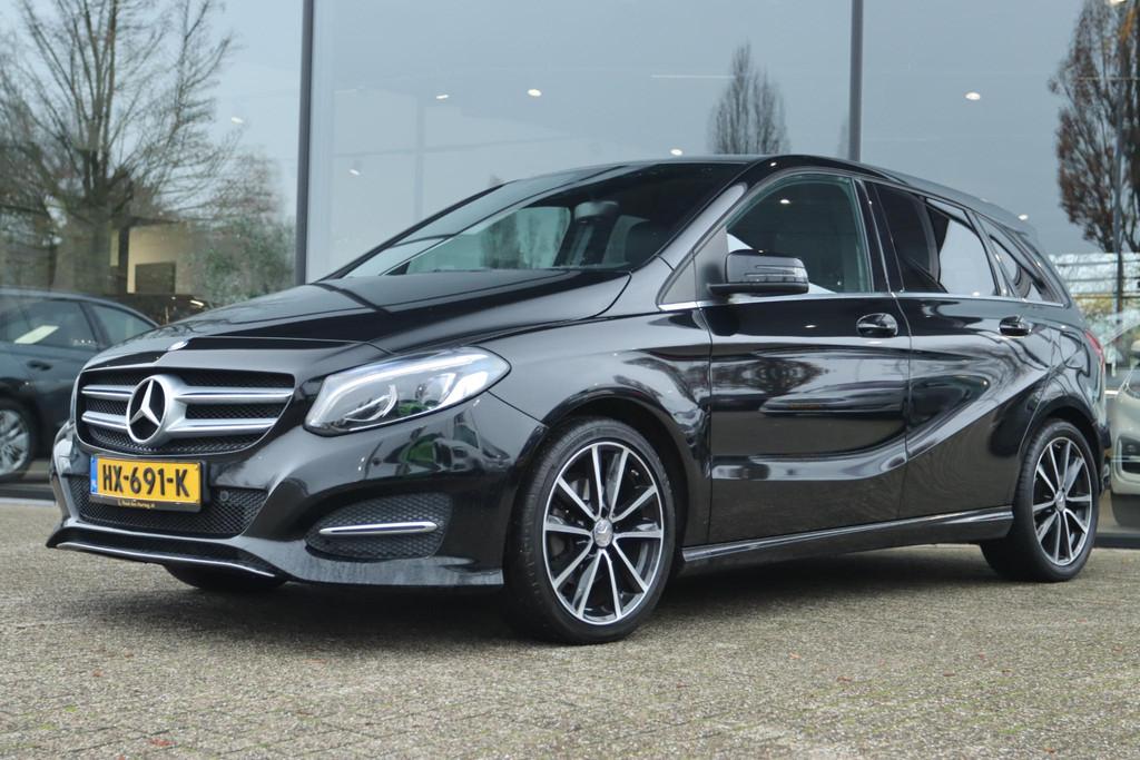 MERCEDES-BENZ B-KLASSE 180 AMBITION | CARPLAY | LED | NAVI |, 1325 kg, Gebruikt, 4 cilinders, Lichtsensor