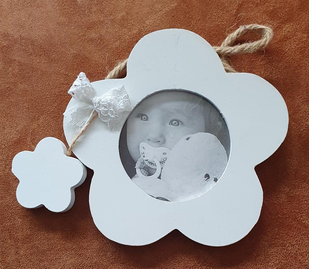 Nieuw wit bloem fotolijstje - gratis af te halen, Ophalen, Nieuw, Hout