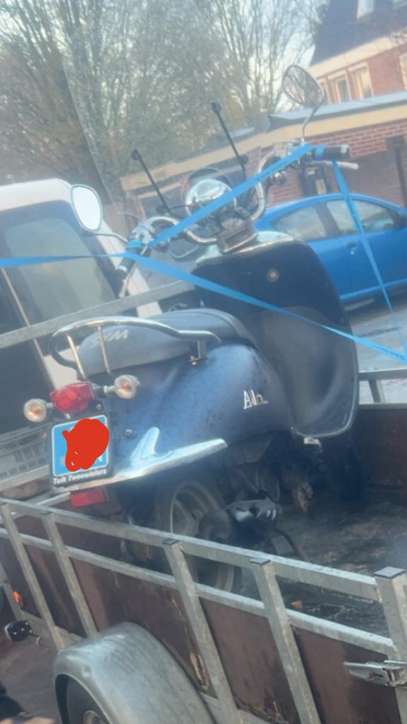 Sym allo donker blauw beetje, Ophalen, Gebruikt