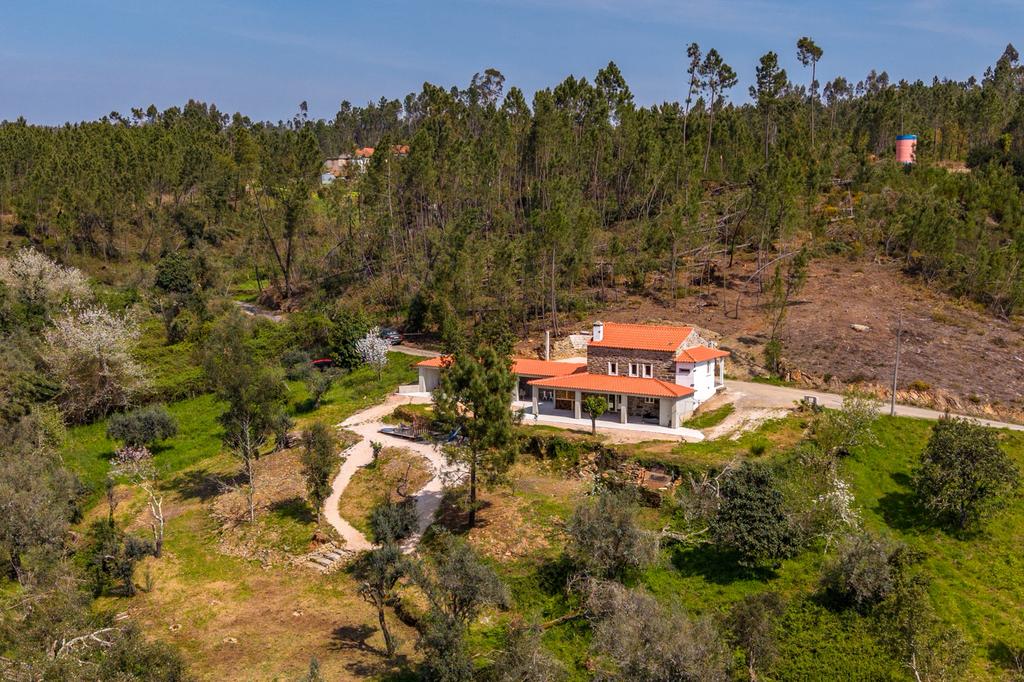 Huis in Nesperal Portugal, Ophalen