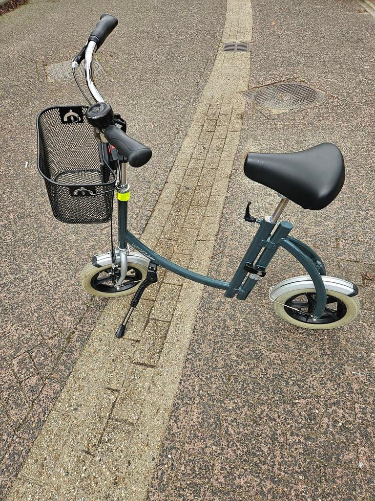 Goed onderhouden van Raam loopfiets, Ophalen, Zo goed als nieuw