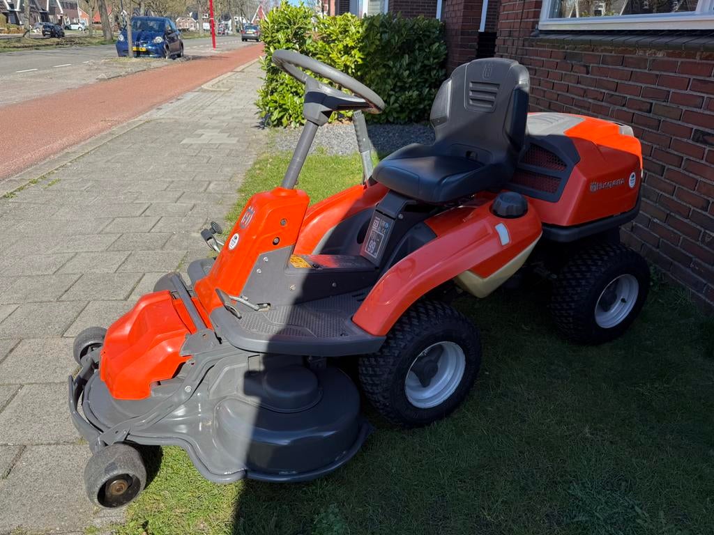 Husqvarna rider R214T zitmaaier Frontmaaier, Tuin en Terras, Zitmaaiers, Ophalen of Verzenden, Gebruikt, Mulchfunctie, 90 tot 120 cm