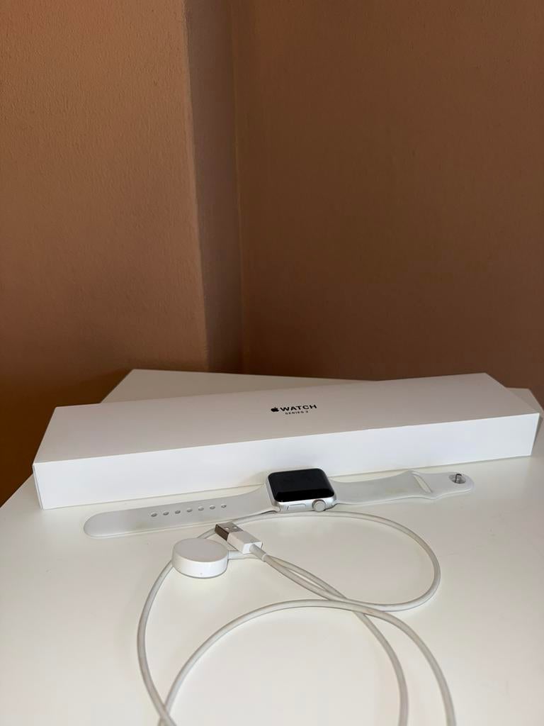 Apple watch series 3 - Aluminium (38mm), Ophalen, Zo goed als nieuw, Wit, IOS