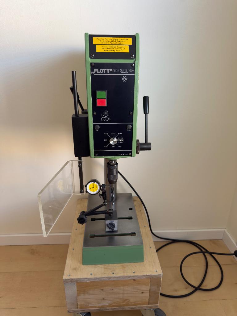 Vintage FLOTT 13 STW Electronic kolomboor kolomboormachine, Ophalen, Variabele snelheid, Zo goed als nieuw, Kolomboormachine