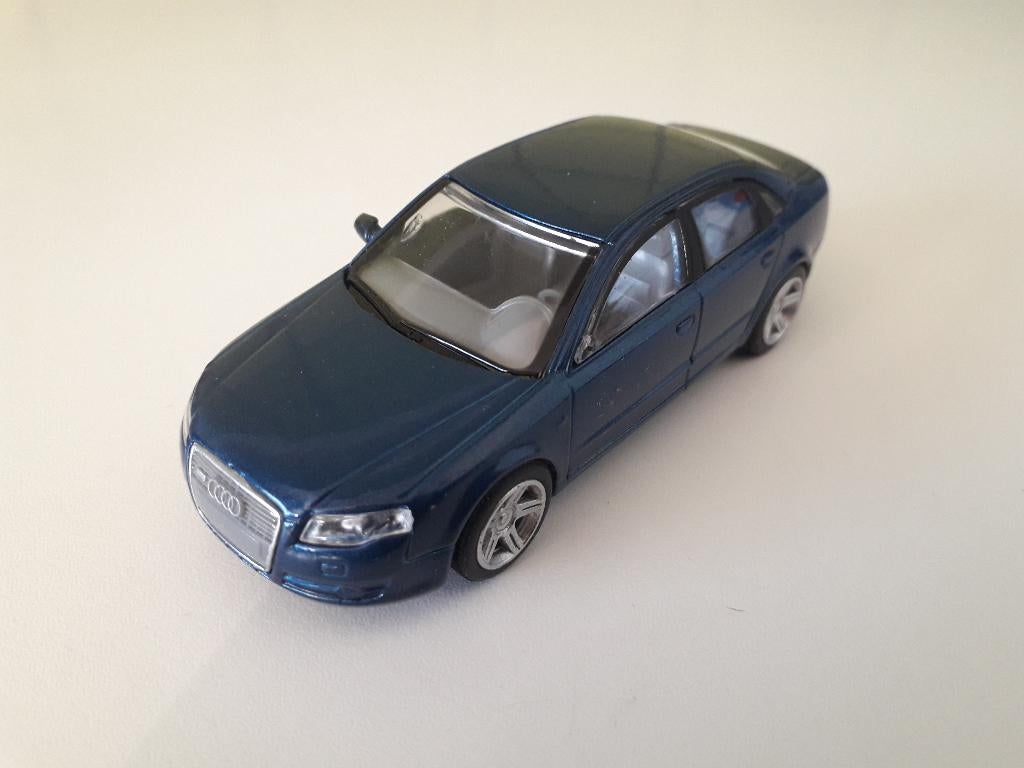 audi a4         audi a4 saloon         audi A4, Hobby en Vrije tijd, Modelauto's | 1:43, Ophalen of Verzenden, Gebruikt, Auto