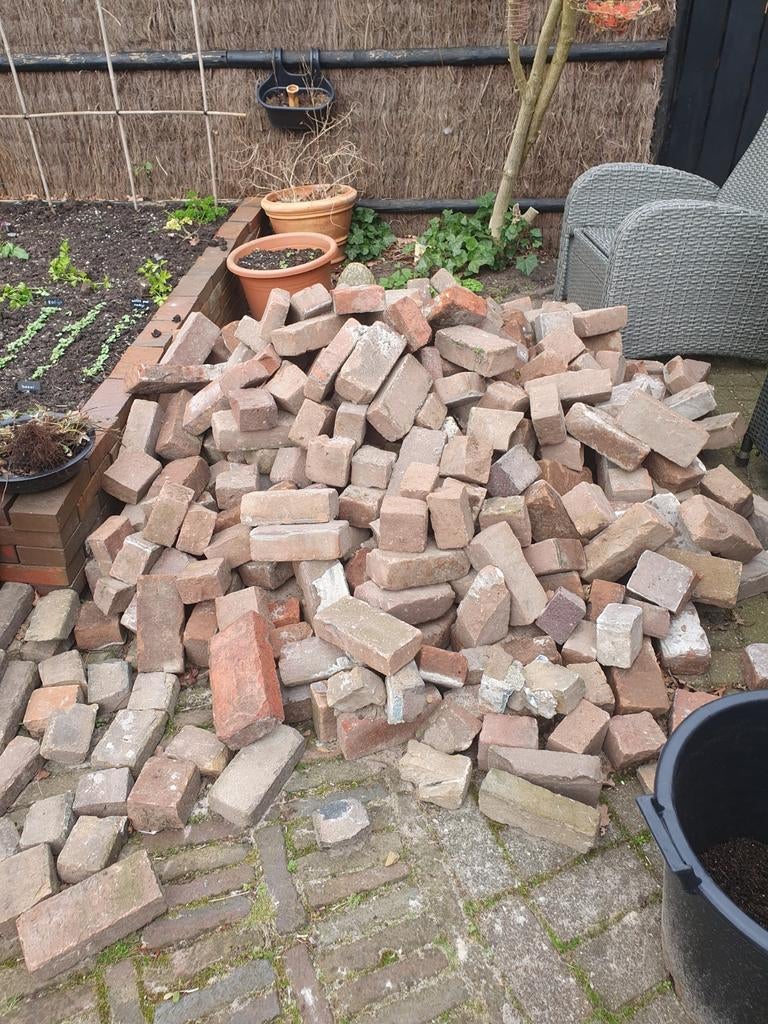 Mooie rode bakstenen 2, Ophalen