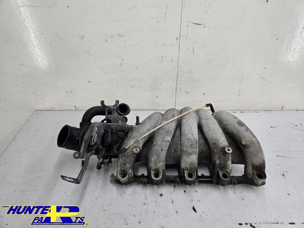 Inlaatspruitstuk b5234t Volvo 850 2.3 T-5 ('91-'96) 6842423, Gebruikt, Ophalen of Verzenden, Volvo, Volvo