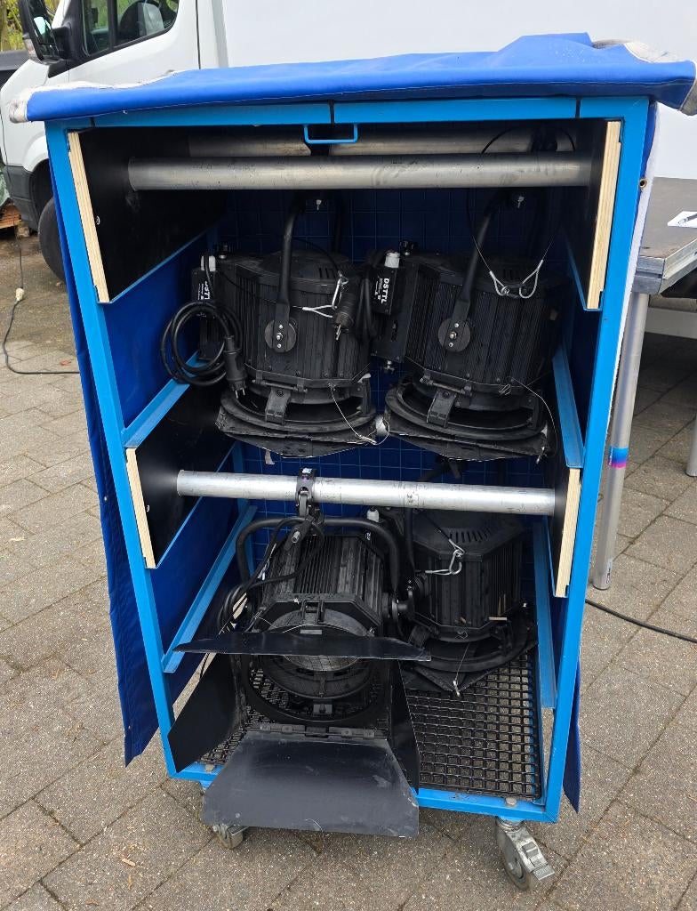 4 x 1KW Theaterspots in Meatrack, Muziek en Instrumenten, Ophalen, Gebruikt, Licht