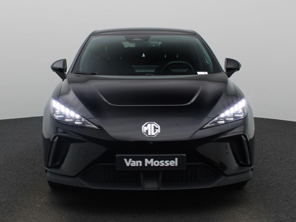 MG MG4 64 kWh Luxury | Navigtie | Achteruitrijcamera | Cruis, Auto's, MG, Automaat, 12 maanden, Gebruikt, Zwart