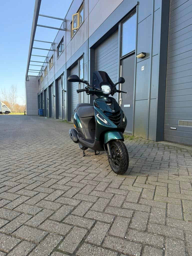 Piaggio Zip 2020 Brom Jaguar Green/British racing green 45km, Ophalen, Zo goed als nieuw, Benzine, Zip