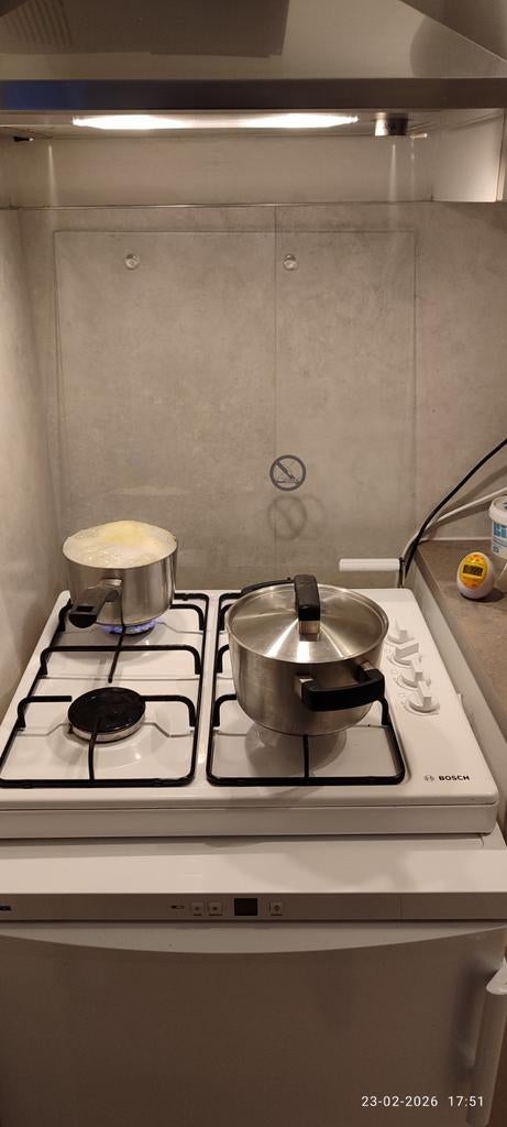 Bosch gasfornuis met glasplaat en vonkontsteking - z.g.a.n., Minder dan 85 cm, 60 cm of meer, Zo goed als nieuw, Gas