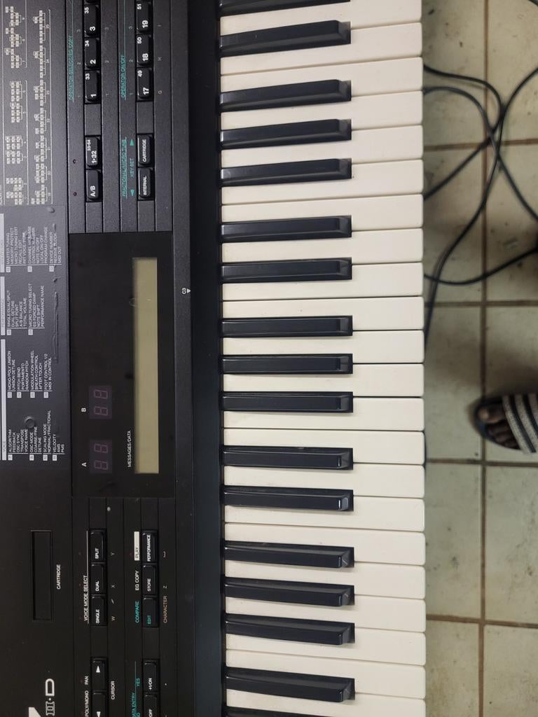 Yamaha DX7 llD Synthesizer - Vintage Digitale FM Synthesizer, Ophalen of Verzenden, 61 toetsen, Gebruikt, Midi-aansluiting