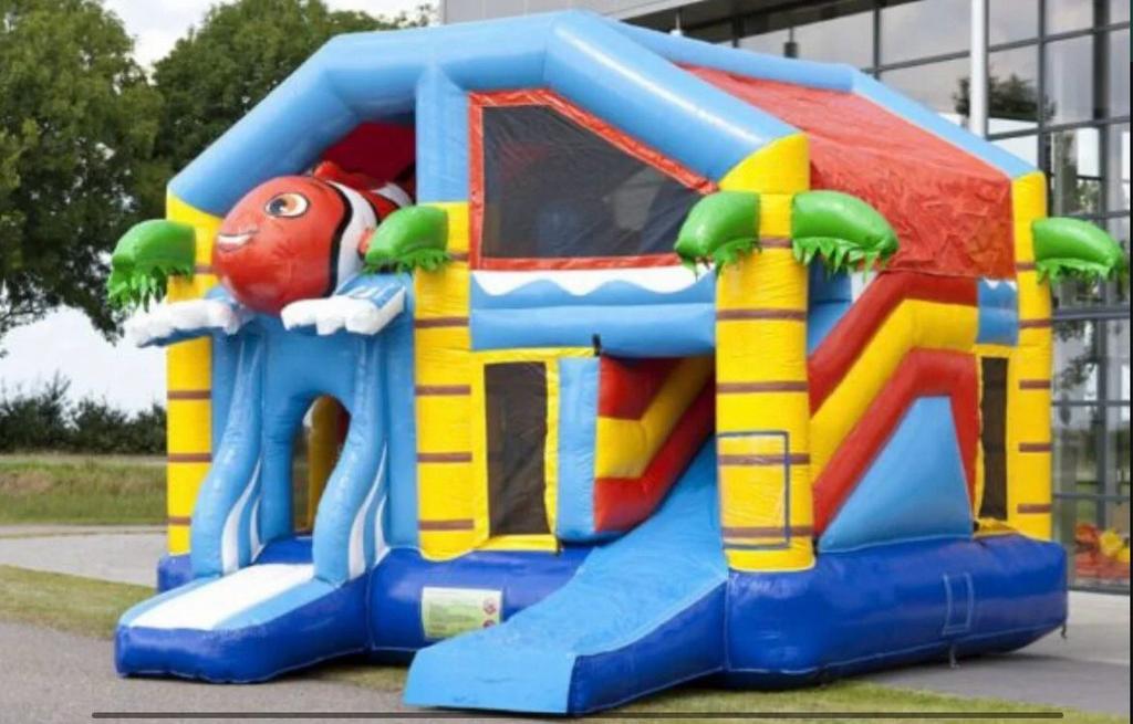 Springkussen Nemo te huur, multiplay, Ophalen of Verzenden, Zo goed als nieuw, Overige