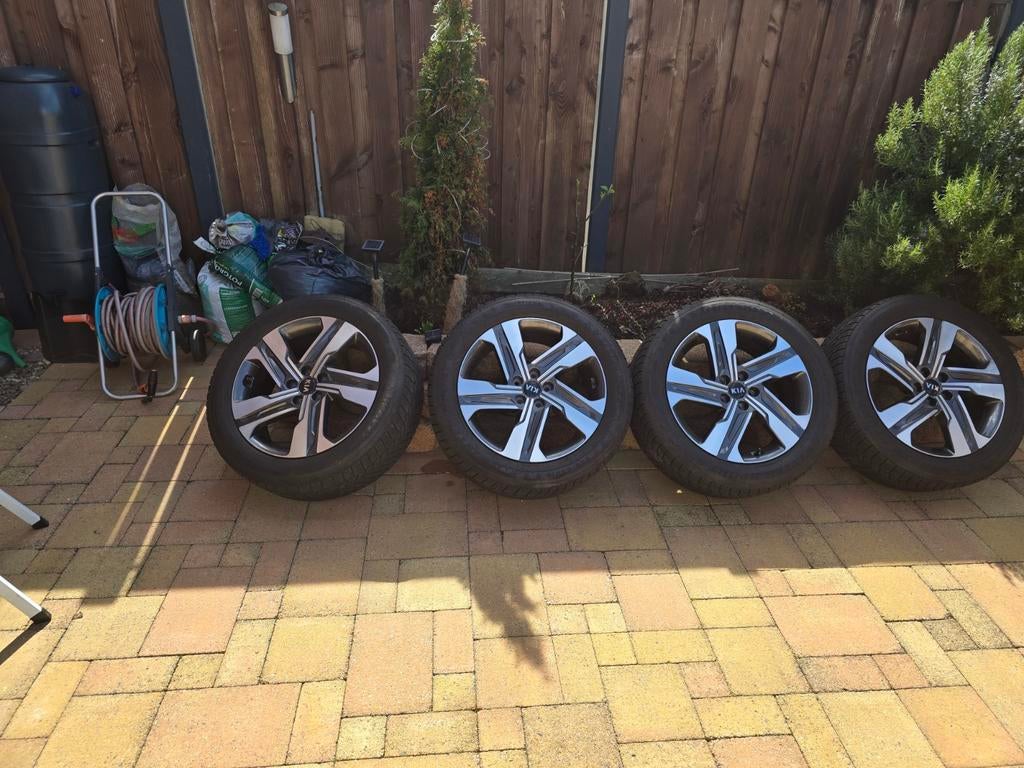 Kia Sorento velgen met winterbanden 2021, Auto-onderdelen, Ophalen, Nieuw