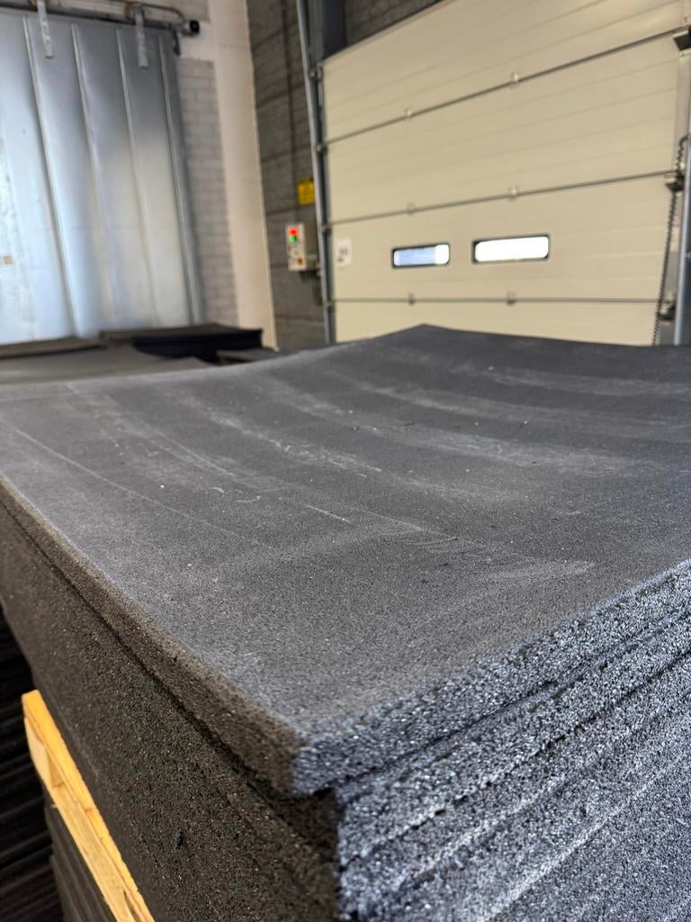 Restpartij Sportvloer Tegels! 100 x 100 x 2cm! €14 per stuk!, Stuntgras, Ophalen of Verzenden, Zo goed als nieuw, Boerhaaveweg 10