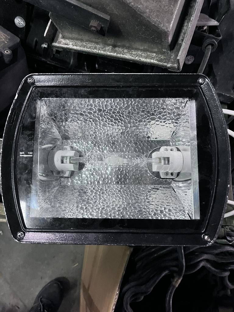 Halogeen spots verlichting, Ophalen