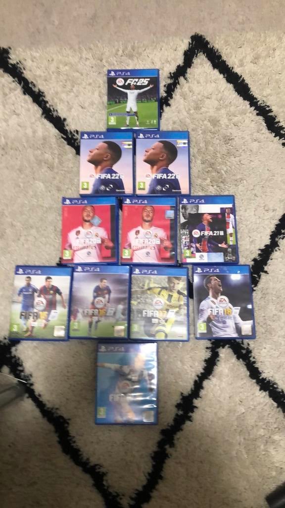 Fifa, Spelcomputers en Games, Games | Sony PlayStation 4, Online, Ophalen of Verzenden, Zo goed als nieuw, Sport