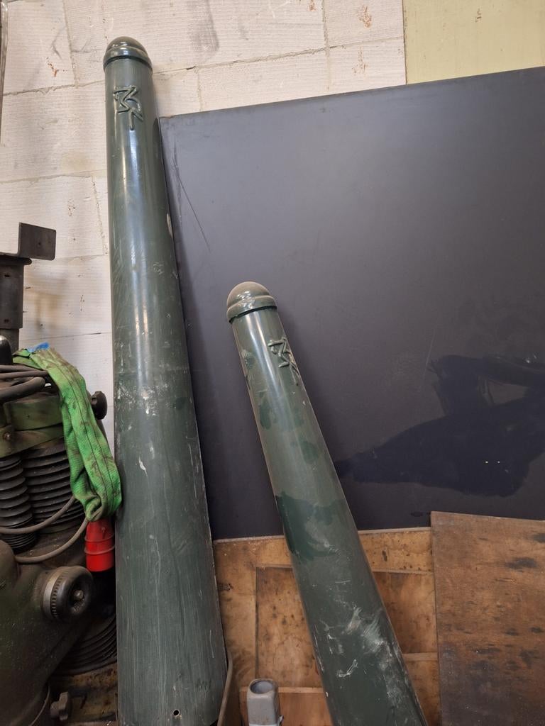 Hagenaartjes - trottoir paaltjes, Ophalen, Nieuw