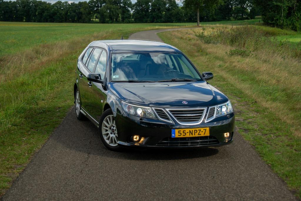 Saab 9-3 1.8 T Estate 2010 Zwart, Auto's, Saab, 1998 cc, Stof, 74 €/maand, Zwart