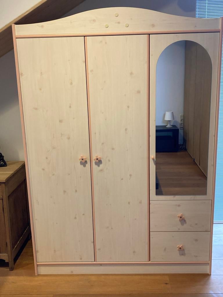 Kledingkast, lage kast en nachtkastje - set, Huis en Inrichting, Kasten | Kledingkasten, Ophalen, Gebruikt, 100 tot 150 cm, Met lade(s)